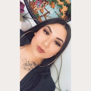 Meet your Posher, Andrea